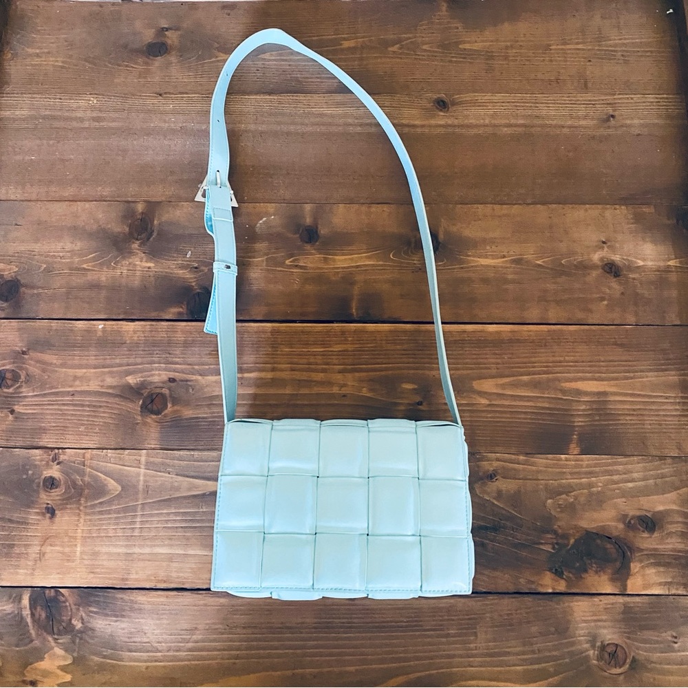 Baby blue quilted purse